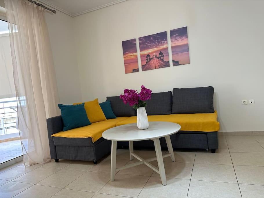 Riviera Beach, Seaside Spacious Apt. Anavyssos Dış mekan fotoğraf