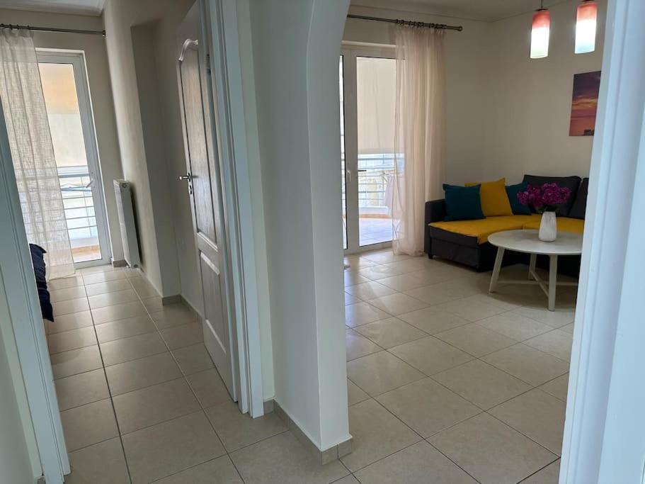 Riviera Beach, Seaside Spacious Apt. Anavyssos Dış mekan fotoğraf